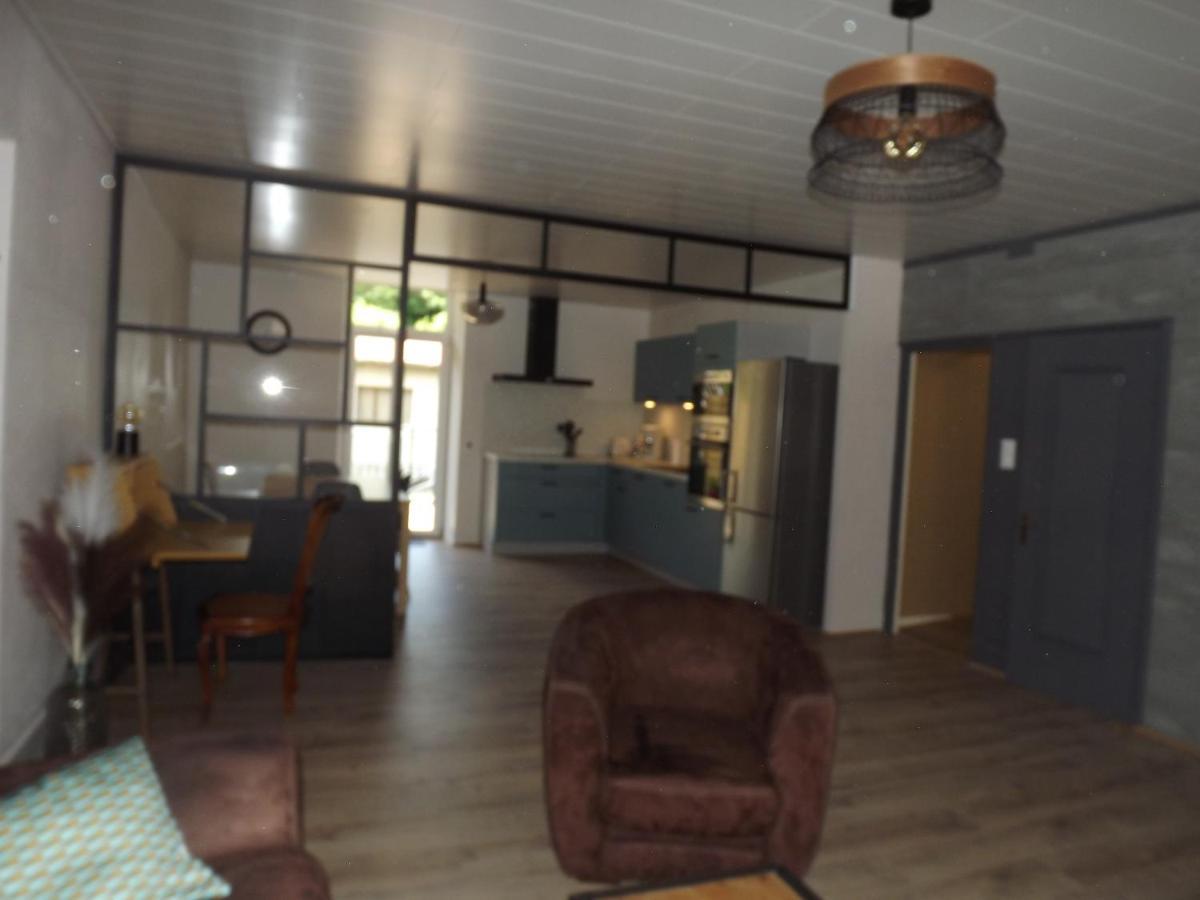Gite La Petite Ecluse En Bord De Loue Lods Exterior photo